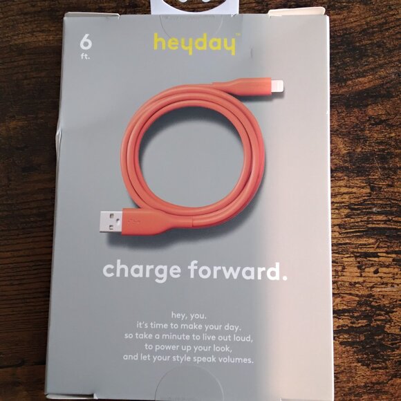 Apple Chargers - Picture 4 of 7